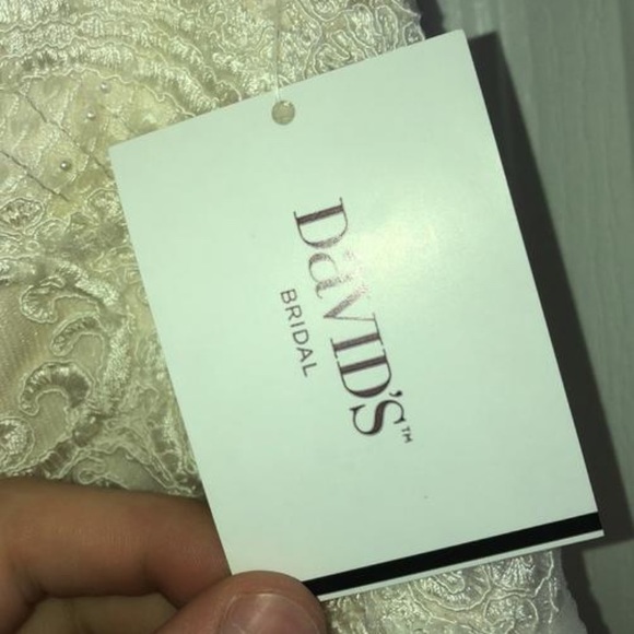 Wedding dress - Picture 7 of 8